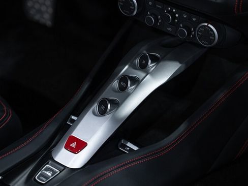 Used 2016 Ferrari California T RWD image 61