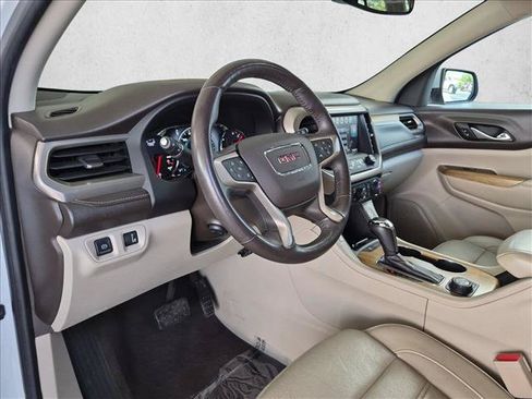 Used 2017 GMC Acadia Denali w/ Technology Package AWD/4WD image 10
