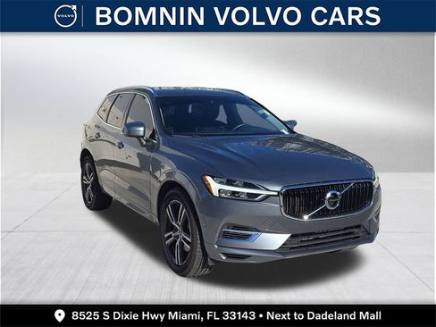 Used 2019 Volvo XC60 T8 Momentum w/ Premium Package image 1