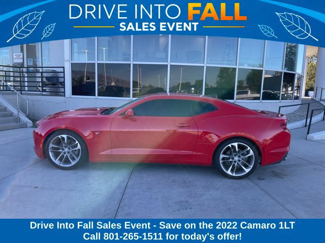 Used 2022 Chevrolet Camaro LT RWD image 2