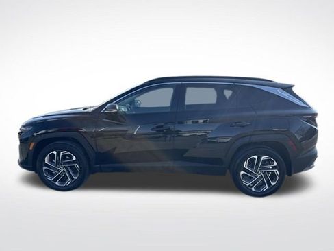Certified 2025 Hyundai Tucson Limited AWD/4WD image 2