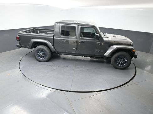 New 2026 Jeep Gladiator Sport AWD/4WD image 29