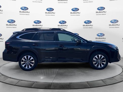 Used 2024 Subaru Outback Limited AWD/4WD image 6