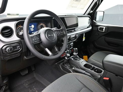 New 2026 Jeep Gladiator Willys image 12