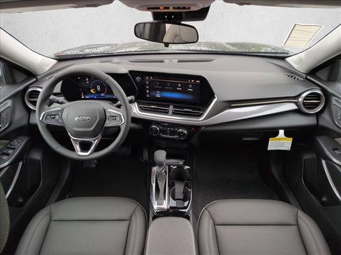 New 2026 Chevrolet Trax ACTIV w/ Driver Confidence Package FWD image 14