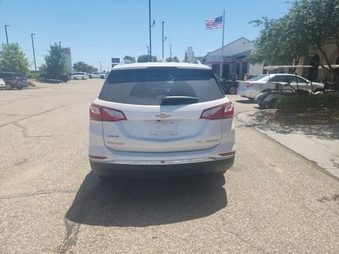 Used 2020 Chevrolet Equinox Premier AWD/4WD image 2