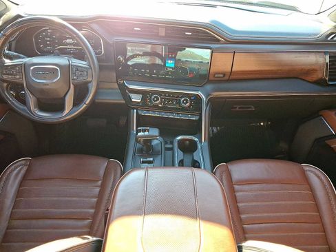 Used 2024 GMC Sierra 1500 Denali Ultimate image 11