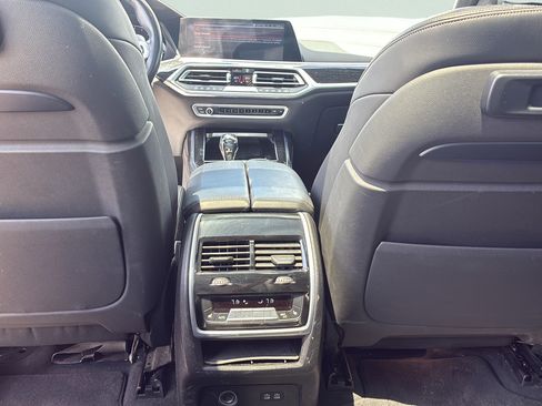 Used 2019 BMW X7 xDrive40i w/ Premium Package AWD/4WD image 26