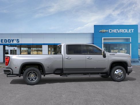 New 2026 Chevrolet Silverado 3500 High Country w/ High Country Premium Package AWD/4WD image 6