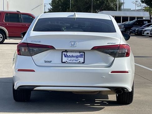 Certified 2022 Honda Civic Sport image 5