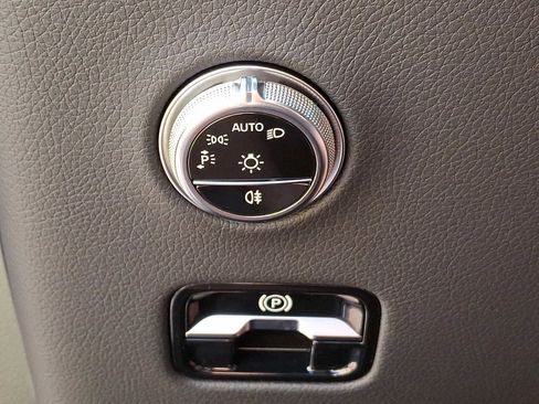 Used 2026 Mercedes-Benz GLC 300 4MATIC image 20