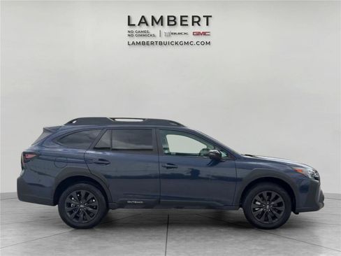 Used 2025 Subaru Outback Onyx Edition AWD/4WD image 6