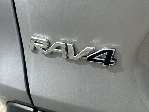 Used 2024 Toyota RAV4 XLE w/ Convenience Package AWD/4WD image 10