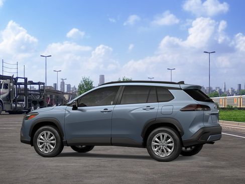 New 2026 Toyota Corolla Cross LE w/ Cold Weather Package AWD/4WD image 5