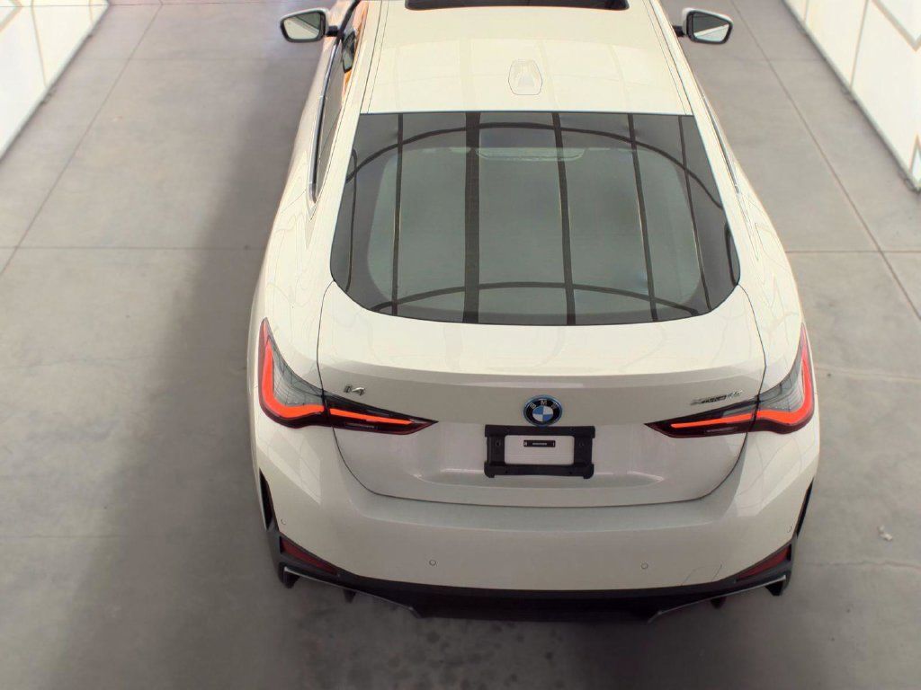 Used 2025 BMW i4 xDrive40i w/ Premium Package AWD/4WD image 6