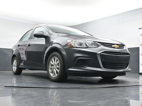 Used 2017 Chevrolet Sonic LT FWD image 18