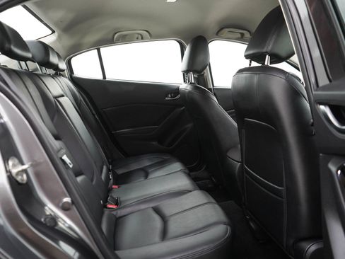 Used 2017 MAZDA MAZDA3 Touring FWD image 12