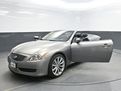 Used 2009 INFINITI G37 Convertible w/ Premium Pkg RWD image 37