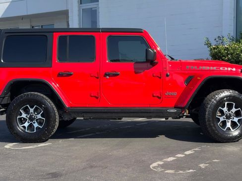 Used 2023 Jeep Wrangler Unlimited Rubicon w/ Steel Bumper Group AWD/4WD image 3