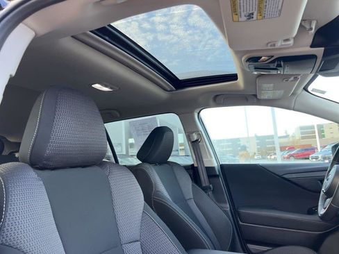 Used 2023 Subaru Outback Premium image 6