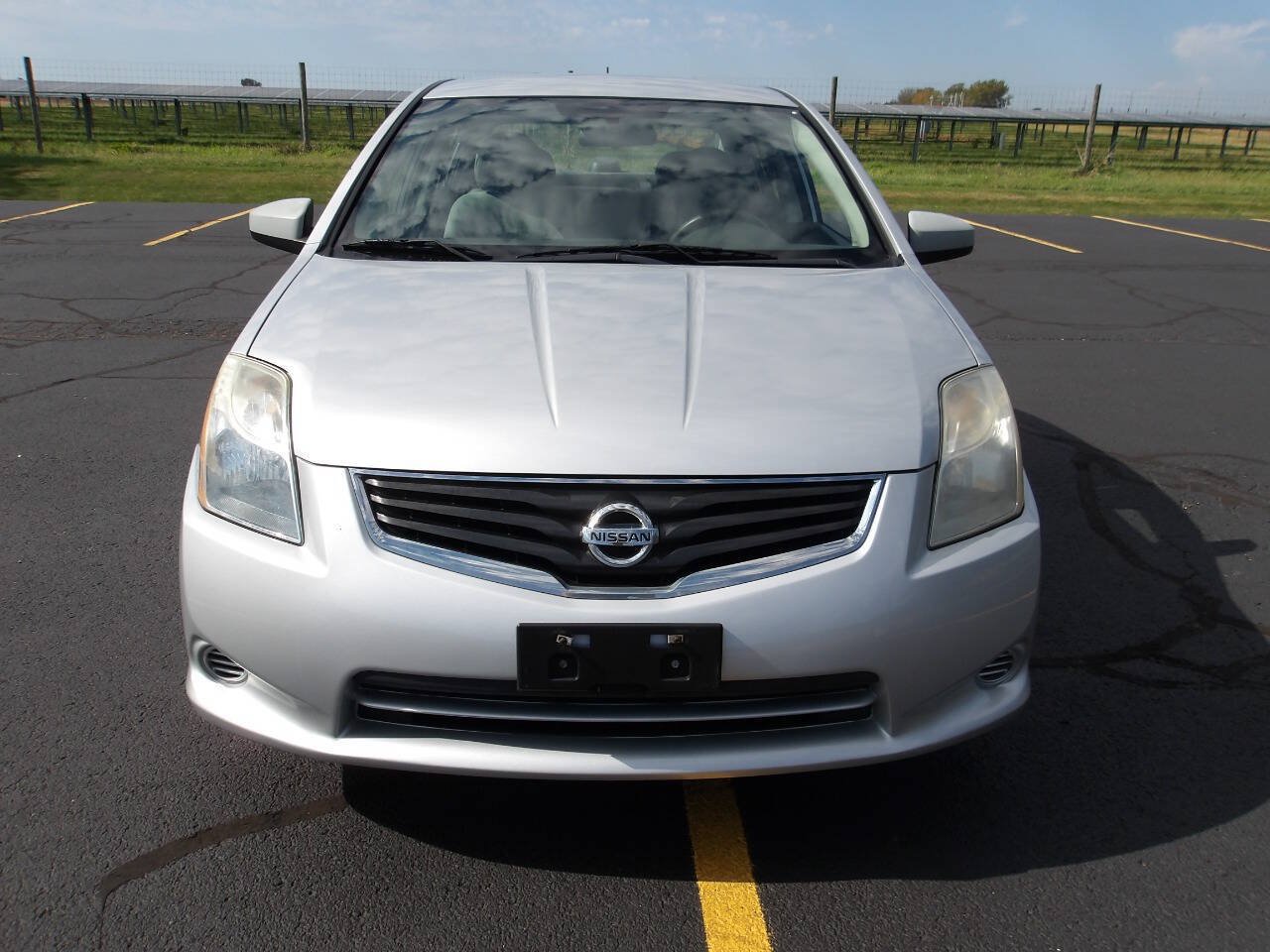 Used 2010 Nissan Sentra 2.0 S FWD image 3