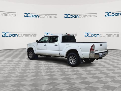 Used 2015 Toyota Tacoma 4x4 Double Cab w/ SR5 Package image 6