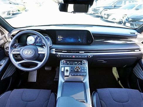 Certified 2025 Hyundai Palisade Calligraphy AWD/4WD image 22