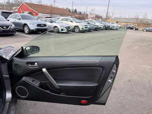 Used 2003 INFINITI G35 Base 2dr Coupe w/ Performance Tire & Wheel Pkg image 15