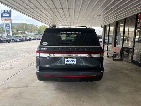 Used 2024 Lincoln Navigator Reserve AWD/4WD image 5