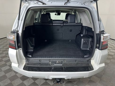 Used 2024 Toyota 4Runner SR5 Premium image 31