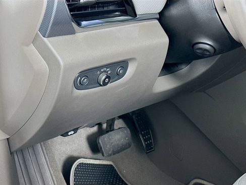 Used 2021 Chevrolet Traverse Premier w/ LPO, Cargo Package image 10