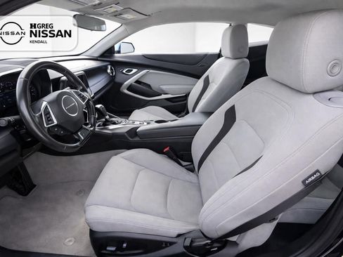 Used 2022 Chevrolet Camaro LT RWD image 7