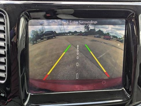 Used 2018 Jeep Compass Limited w/ Navigation Group FWD image 11