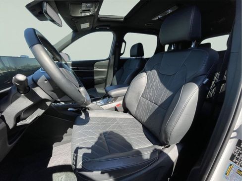 Used 2024 Kia Telluride EX X-Line AWD/4WD image 12