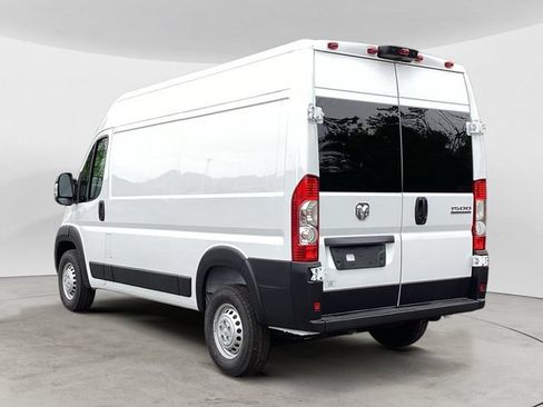 New 2026 RAM ProMaster 1500 w/ Convenience Group FWD image 3