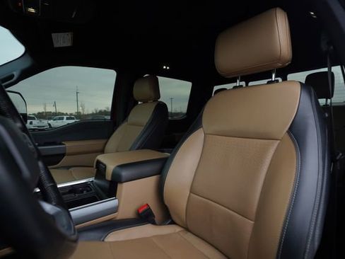 Used 2023 Ford F250 Lariat w/ Chrome Package image 34