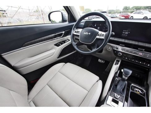 Used 2023 Kia Telluride SX AWD/4WD image 10