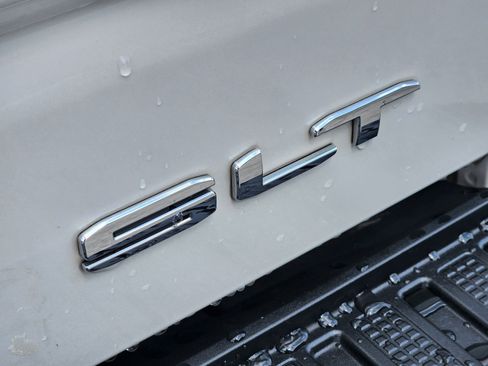 Used 2021 GMC Sierra 1500 SLT AWD/4WD image 27