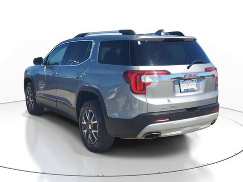 Certified 2023 GMC Acadia SLE w/ Driver Convenience Package AWD/4WD image 3