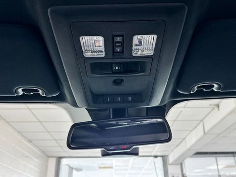 Used 2017 RAM 1500 Limited image 21