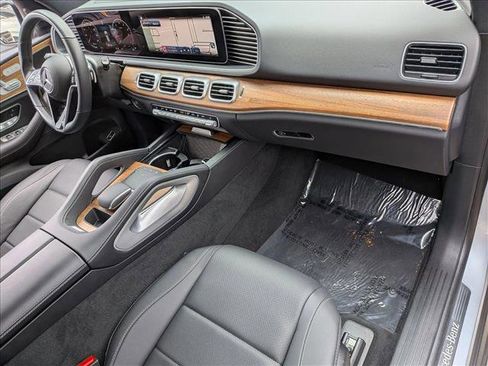 Used 2025 Mercedes-Benz GLE 350 4MATIC image 23