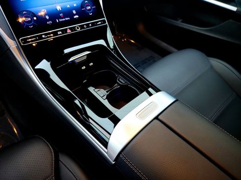 Certified 2025 Mercedes-Benz C 300 Sedan image 21