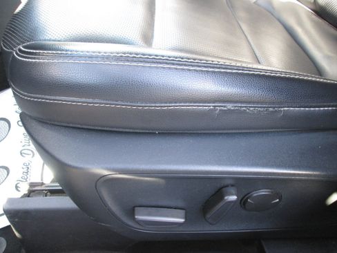 Used 2020 Ford Escape SEL image 11