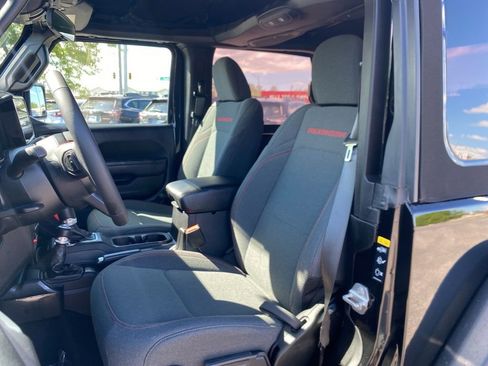 Used 2024 Jeep Wrangler Rubicon AWD/4WD image 10
