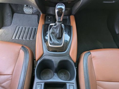 Used 2019 Nissan Rogue SL w/ Premium Package AWD/4WD image 17