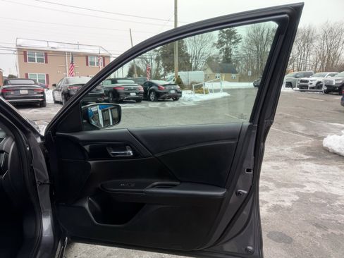Used 2014 Honda Accord Sport image 18