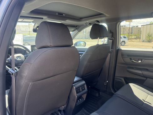 Used 2025 Honda CR-V Sport image 14