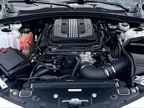 Used 2017 Chevrolet Camaro ZL1 RWD image 32