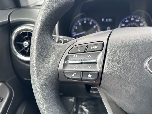 Used 2023 Hyundai Kona SEL image 40