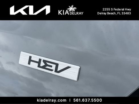 New 2026 Kia Carnival EX FWD image 8